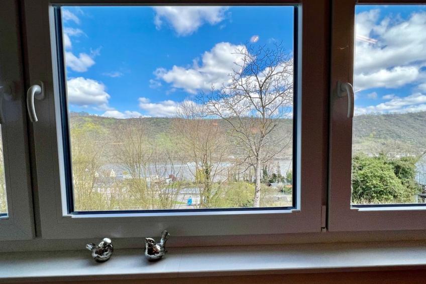 Moderne Wohnung mit Parkplatz und Rheinblick - foto 10