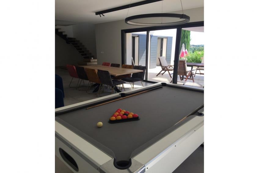 Belle maison avec piscine à débordement chauffée - foto 36