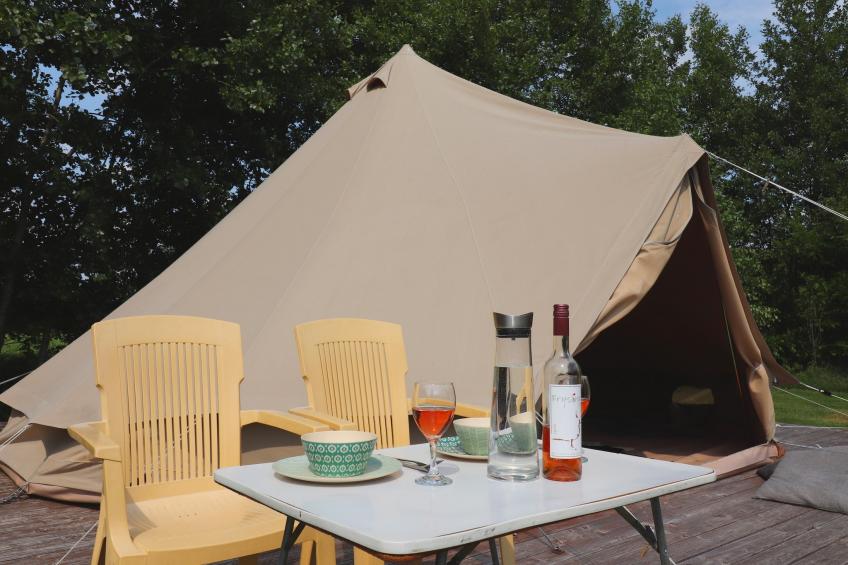 Glamour tent 'Kreas'"