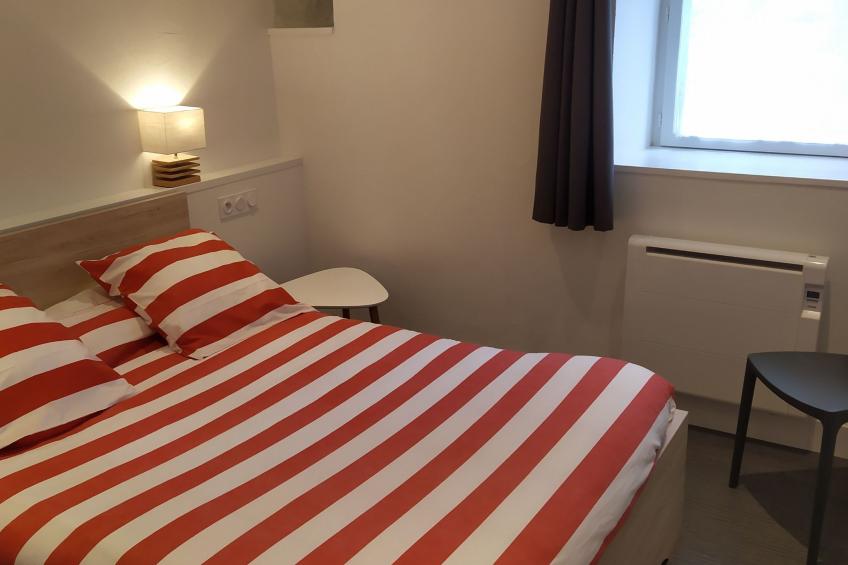 Großes Haus mit überdachtem und beheiztem Swimmingpool - foto 38