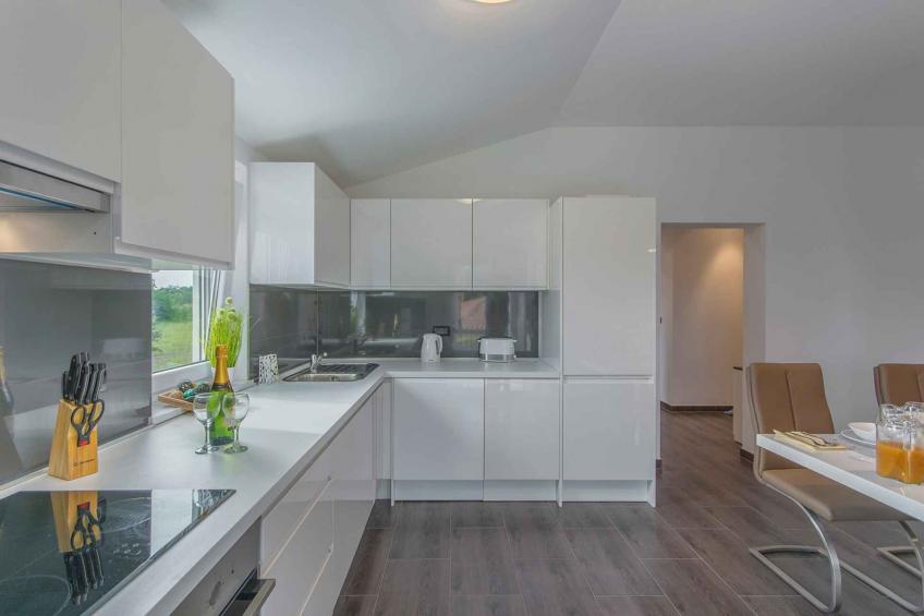 Holiday apartment with pool - BF-NXGFC - foto 15