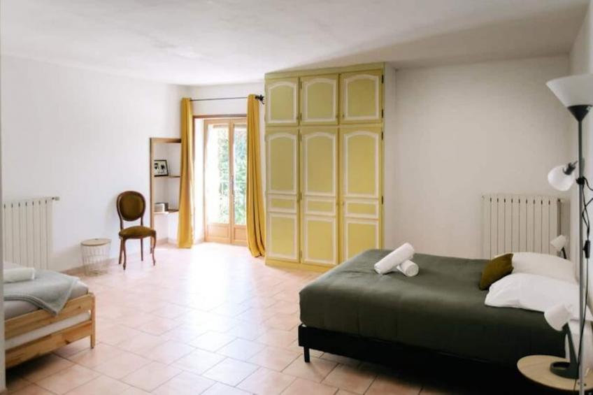 84b7 - Logement Dans Mas De Charme Du Xviiième Siècle - foto 18