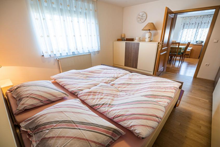 Relaxing Retreat with Hot Tub in Sevnica - Three Bedroom Apartment - foto 27