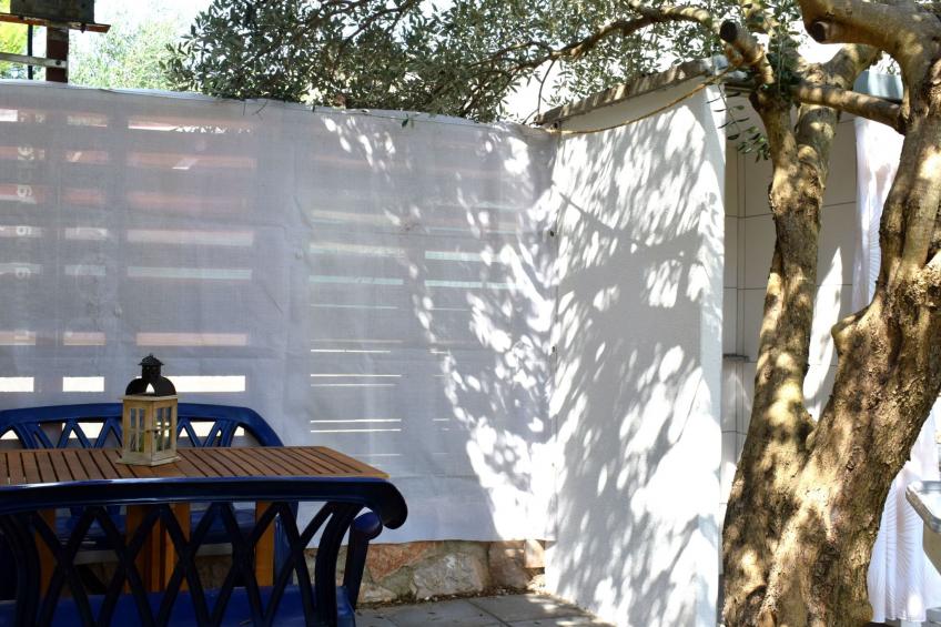 Modernes Ferienhaus in Dobropoljana mit Terrasse, Garten und Grill - foto 6