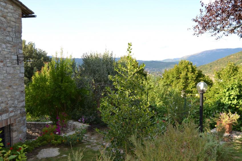 Altes Steinhaus mit Garten - foto 46