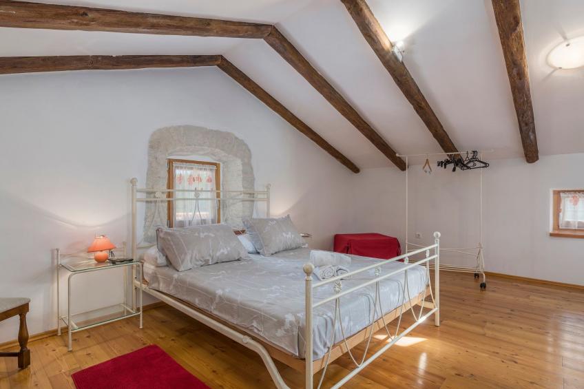 Gemütliches Ferienhaus in Peresiji mit Grill und Terrasse - foto 45