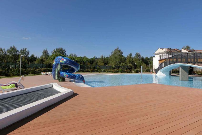 Ferienwohnung mit Klimaanlage, Balkon und Pool - BF-JR346 - foto 10