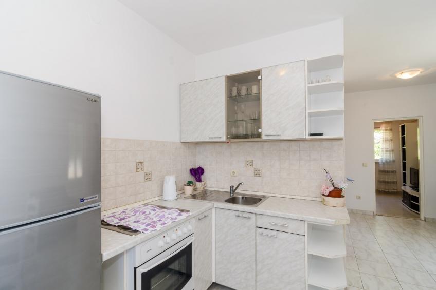 Apartments Villa Dingač-Borak - Comfort Two Bedroom Apartment with Balcony No.6 - foto 4