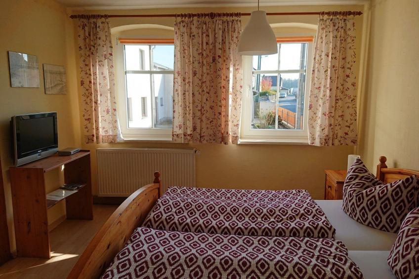 mit Garten, Weinlaube und Aussenpool - foto 5