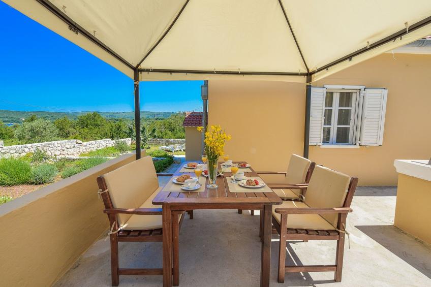 "Sakarun" mit Blick auf das Wasser - foto 13