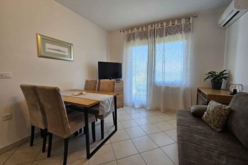 Vakantiewoning Een slaapkamer appartement met balkon - VW-RNWT - foto 11