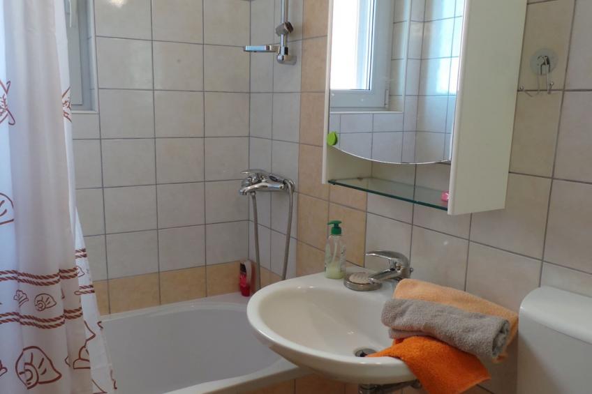 Superb Lovran Apartments with Sea Views - One Bedroom Apartment with Balcony - foto 10