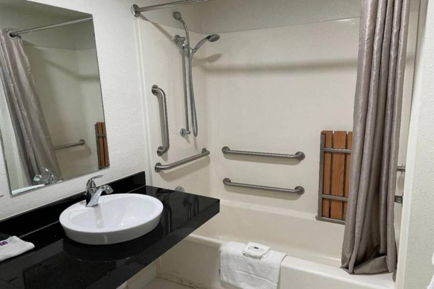 2 Full Beds  Mobil Access Tub Nsmk Micfridg - foto 22