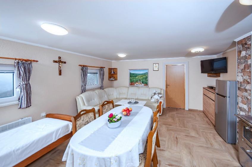 Holiday Home Martin - One Bedroom Holiday Home with Swimming Pool - foto 3