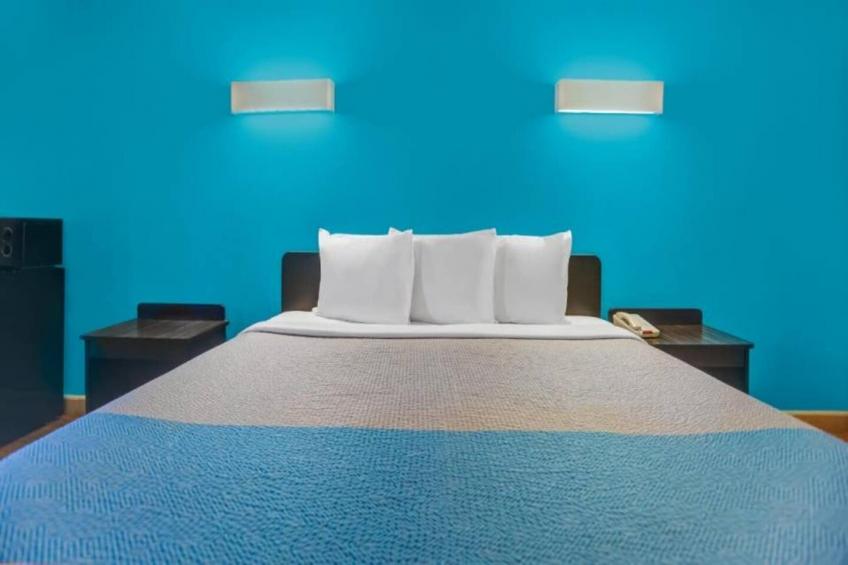1 King Bed  Non-Smoking - foto 8