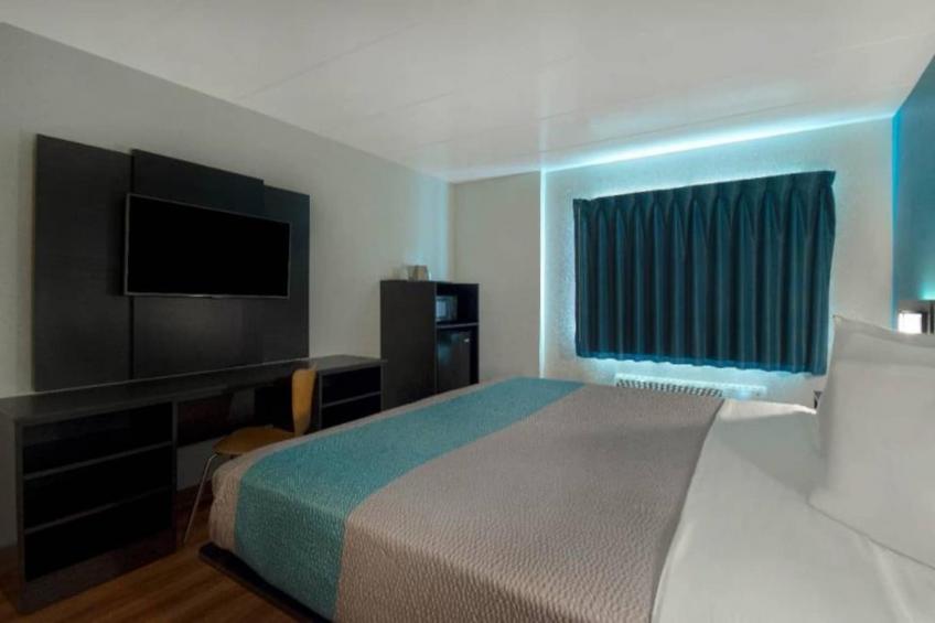 1 King Bed  Micfridge - foto 9