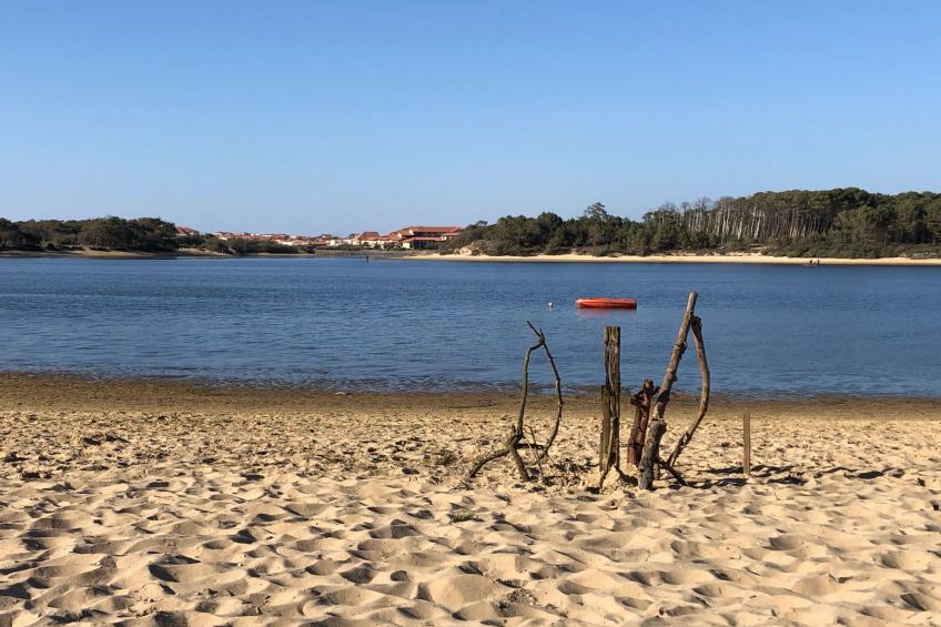 Schönes Appartment in ruhiger Lage in einer baumbestandenen Residenz mit beheiz - foto 26