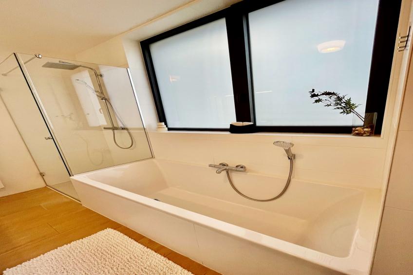 Modern 2BR Penthouse Near Diamond District by OneLuxStay - foto 43