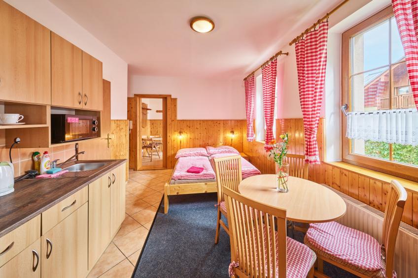 U Švýcarského dvora - foto 9