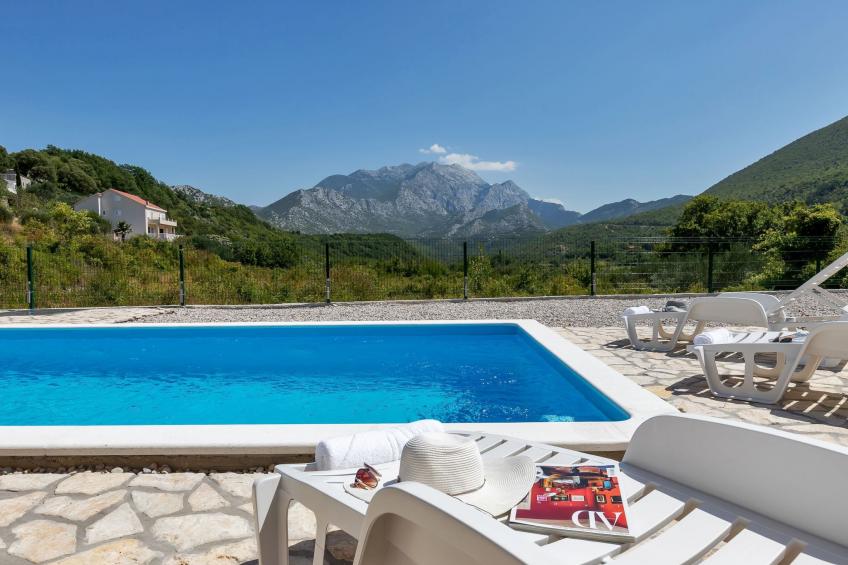 Alleinstehende Villa Slime mit Pool und Garten - foto 12