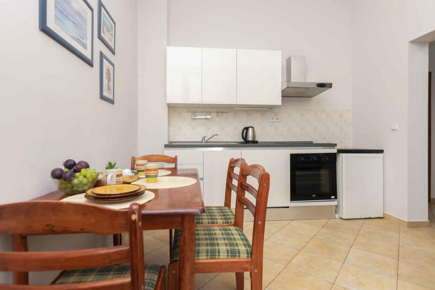 Vakantiewoning met terras en zwembad - VW-NPVF5 - foto 16