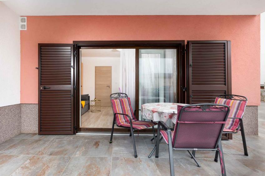Holiday apartment mit Terrasse - BF-FHRCK