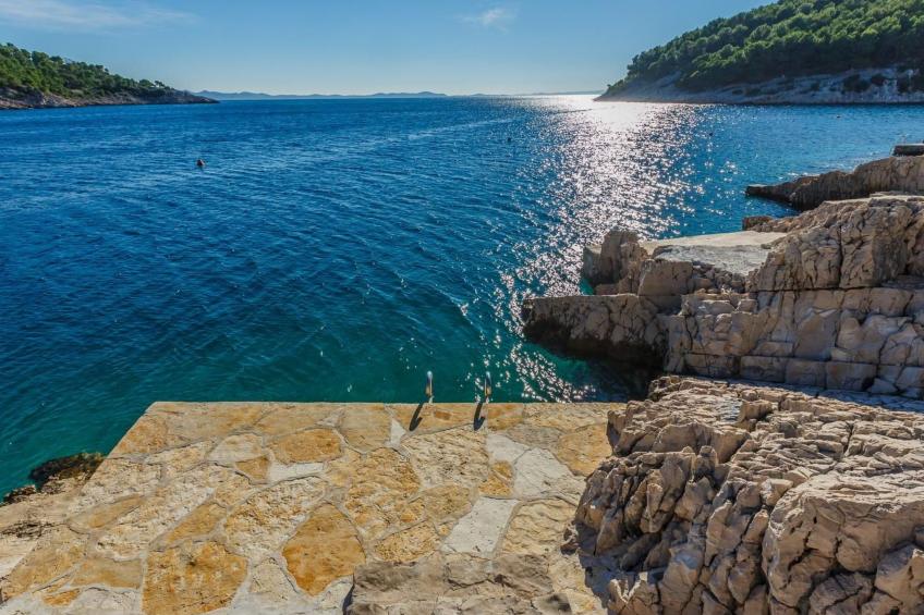 Ferienvilla "Osibova" mit Blick auf das Wasser - foto 10