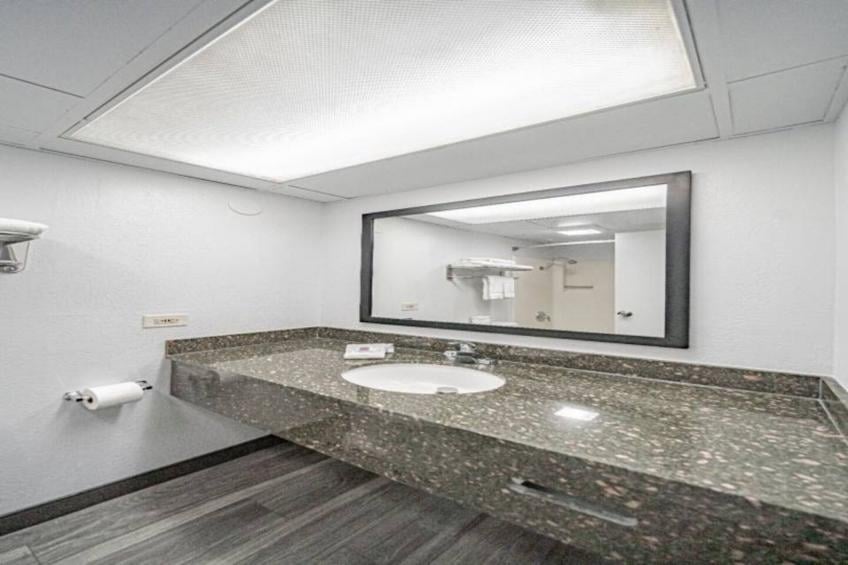 1 King Bed  Suite Non-Smoking Kitchen - foto 51