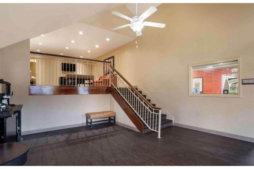 1 King Bed | Hearing Accessible, Kitchen - foto 80