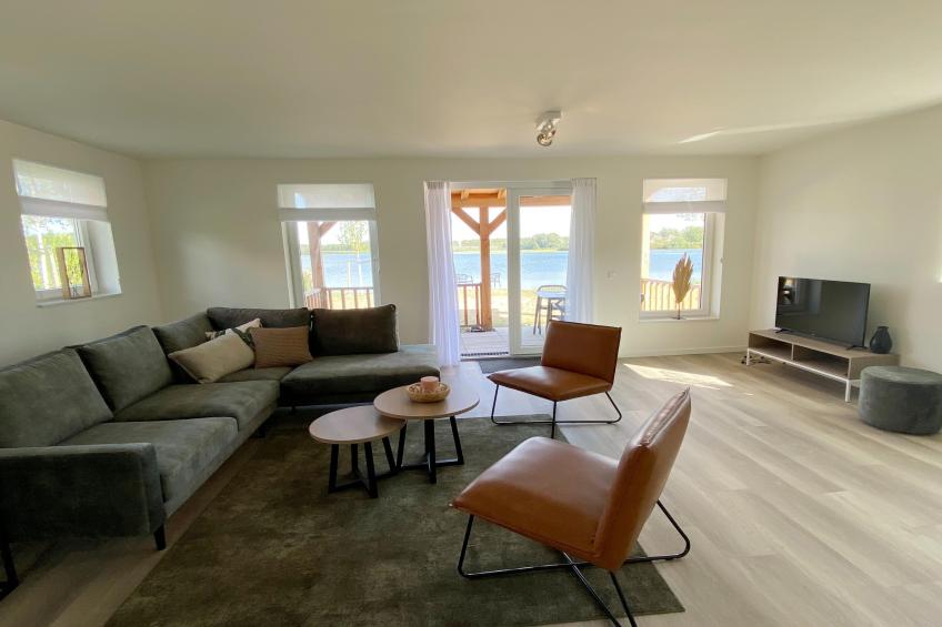 Lake view villa met zwem- vissteiger - foto 11