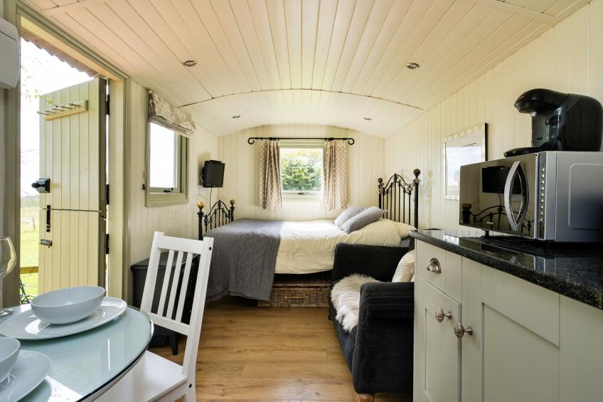Hay and Hedgerow Glamping - foto 13