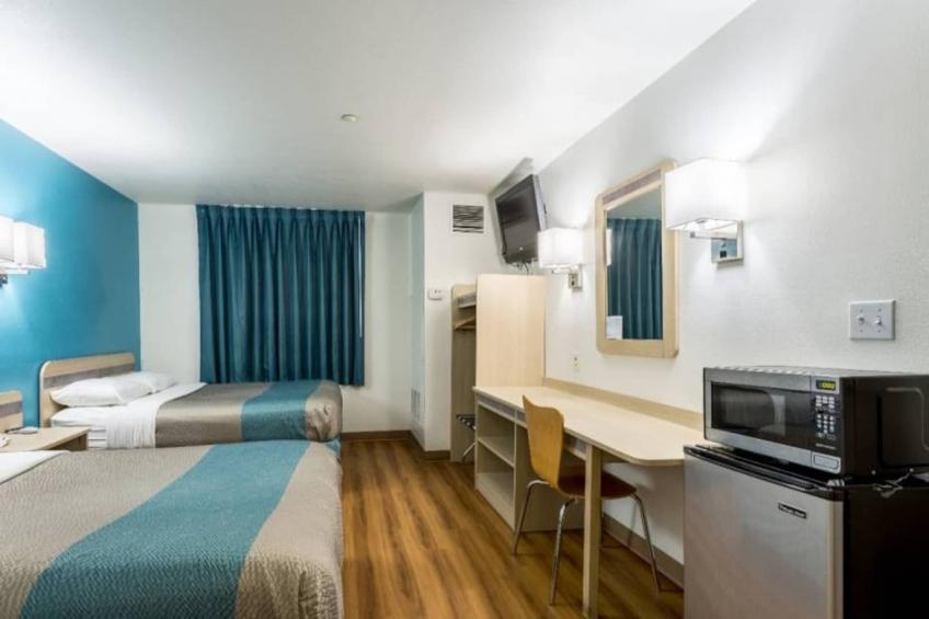 2 Full Beds  Non-smoking - foto 6