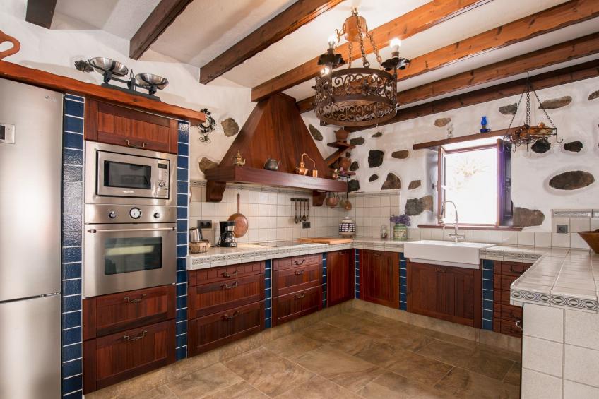 Exklusives Landhaus mit Garten und überdachter Terrasse sowie schöner Aussicht - foto 5