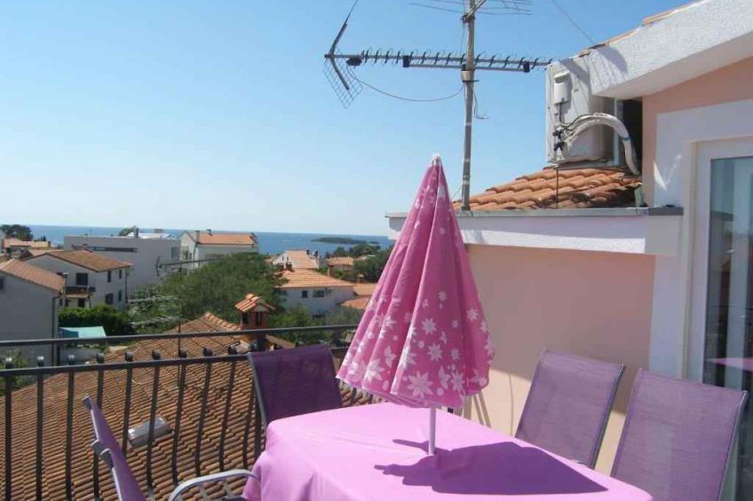 Holiday apartment with sea view and air conditioning. - BF-9YDX