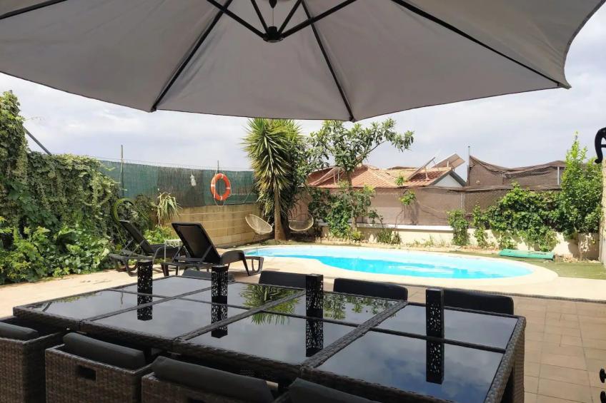 Helles Haus mit Aussicht und privatem Pool - foto 10