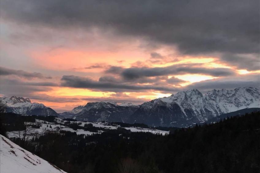 mit Blick auf die Berge - foto 34