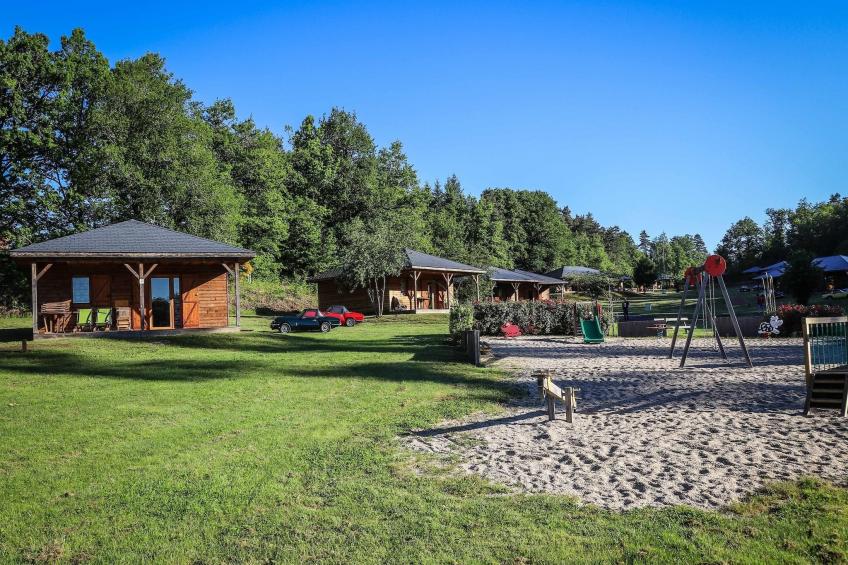 Le Domaine des MonÃ©diÃ¨res - Cabane de charme vue Lac 2ad  2enf -12ans - foto 29