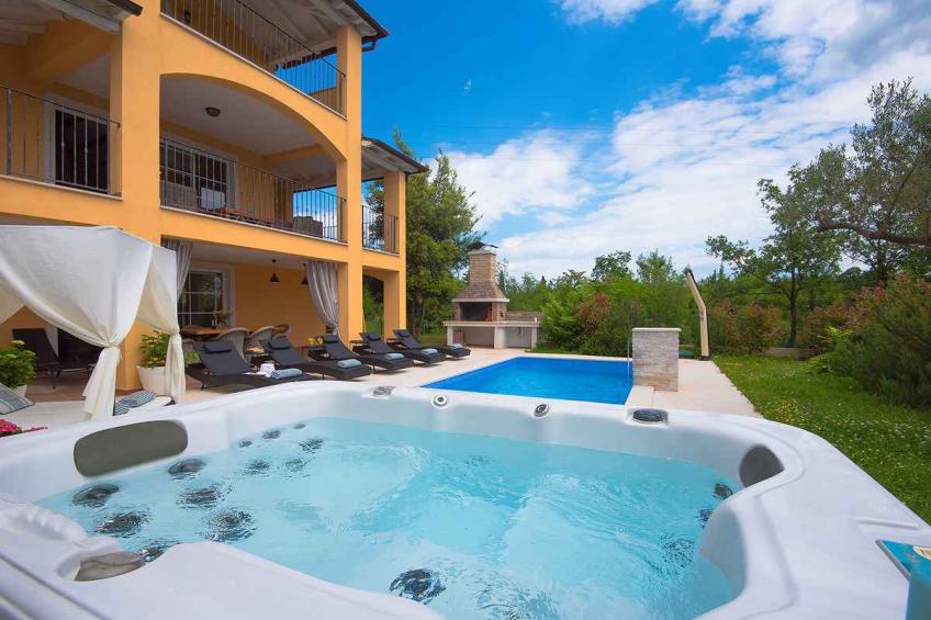 Villa met zwembad, whirlpool, sauna, fitnessruimte en WiFi - BF-785B5 - foto 10
