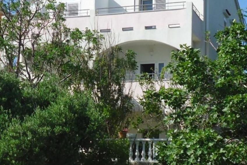 Appartement "Tomi" mit Blick auf das Wasser