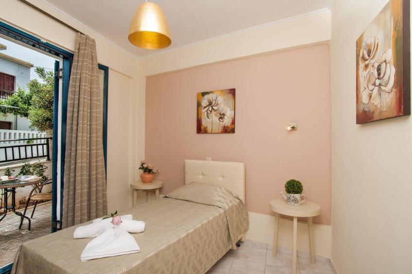 in Panormos mit kleinem Garten,Pool - foto 7