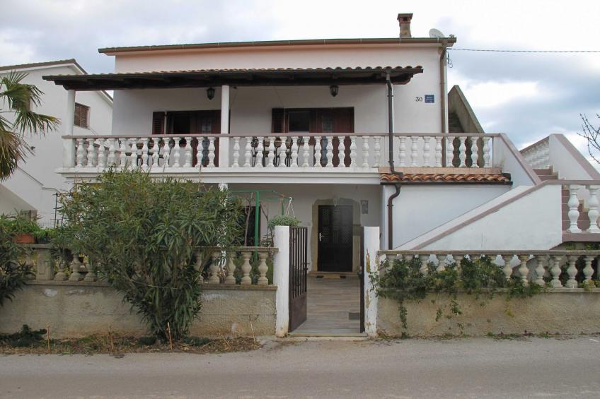 Bright and Modern: Fully Furnished Krk Apartments with Private Parking - Two Bedroom Apartment - foto 6