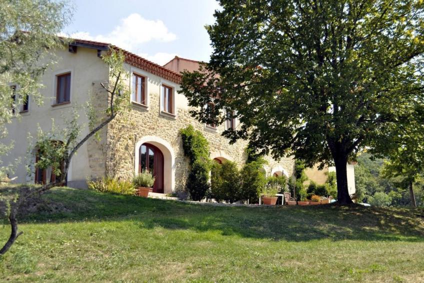 Hochwertiges Haus mit Terrassenblick auf die Berge