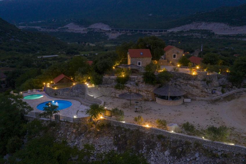 Rustical Resort Kokorići with Shared Outdoor Swimming Pool - One Bedroom Apartment - foto 29