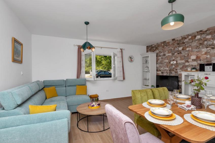 in Rašćane mit Beheiztem Pool - foto 27