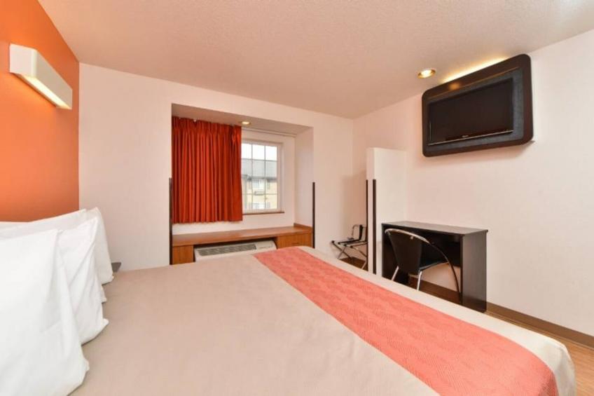 1 Queen Bed  Suite Non-Smoking - foto 31