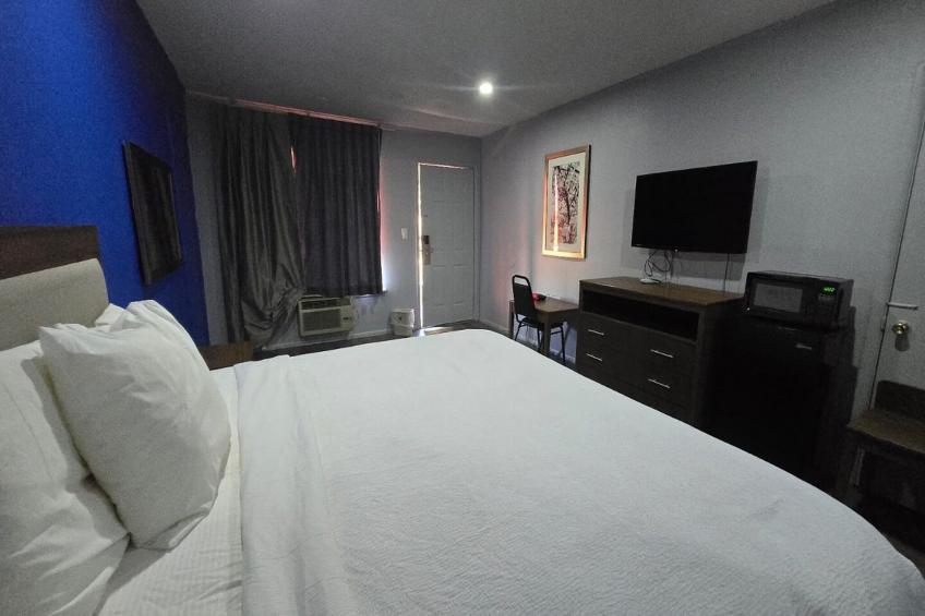 King Bed Non-Smoking - foto 14