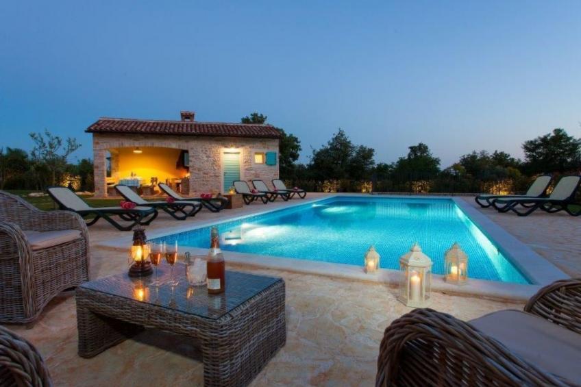 Luxuriöse Villa mit Schwimmbad und großem Garten - foto 43