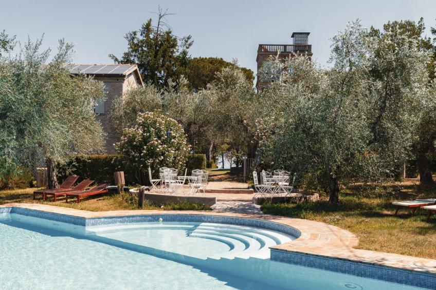 In einem Bauernhaus in den Hügeln, mit Garten und Pool - foto 17