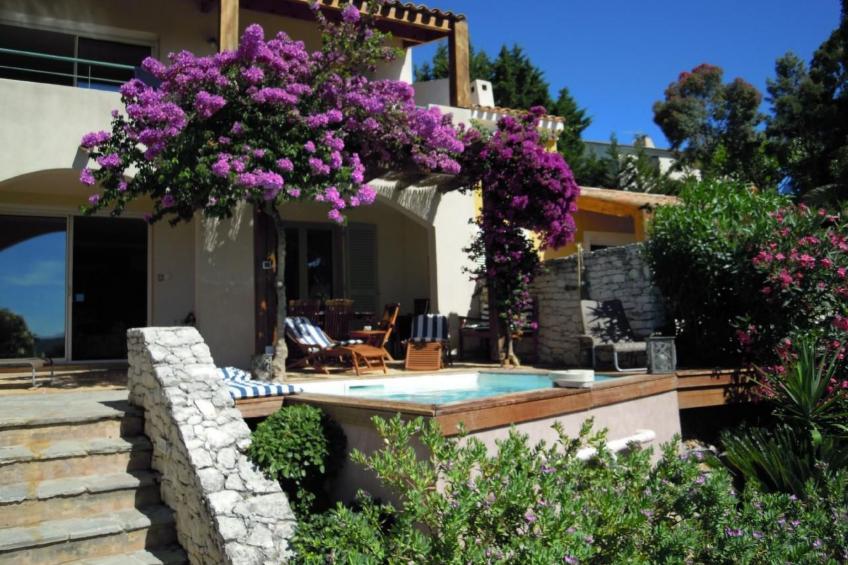 Pont de bateau, Meerblick mit privatem Pool