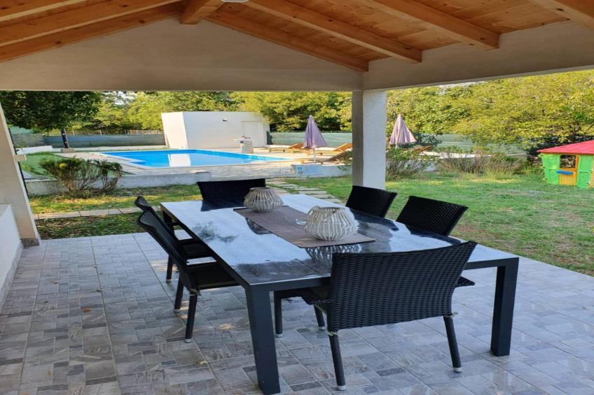 Spacious Prgomet Retreat with Private Pool, Fitness Centre, and Garden - Three Bedroom Villa - foto 26